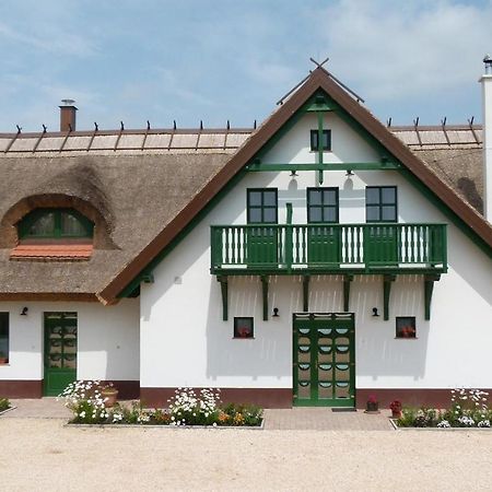 Antal-tavi Fogadó és Horgászparadicsom Szentes Esterno foto