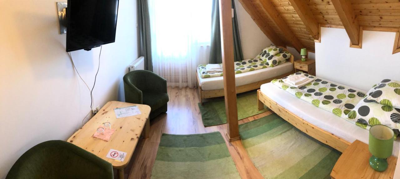 Antal-tavi Fogadó és Horgászparadicsom Szentes Esterno foto